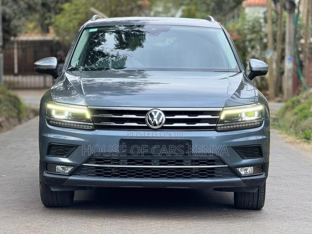 Volkswagen Tiguan 2021 Silver