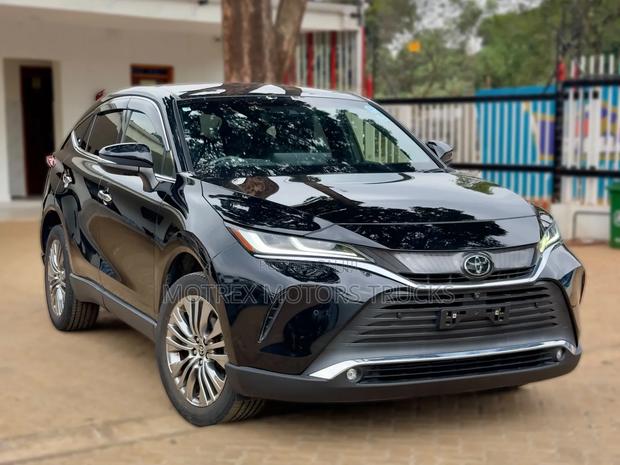 Toyota Harrier 2.0 2021 Black