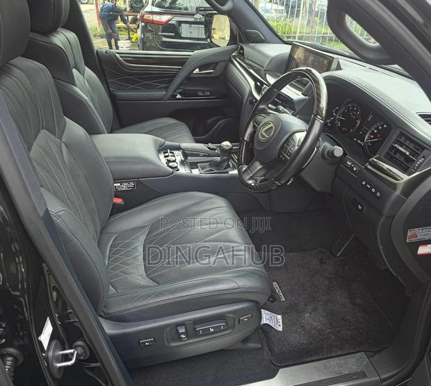 Lexus LX 570 AWD 2020 Black