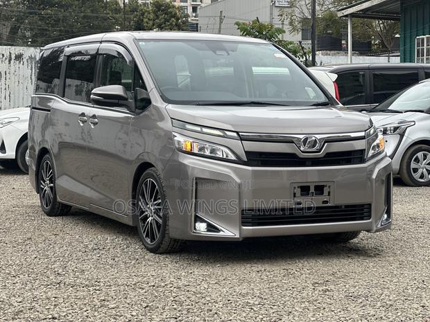 Toyota Voxy X 2WD 8-Seater 2019 Brown