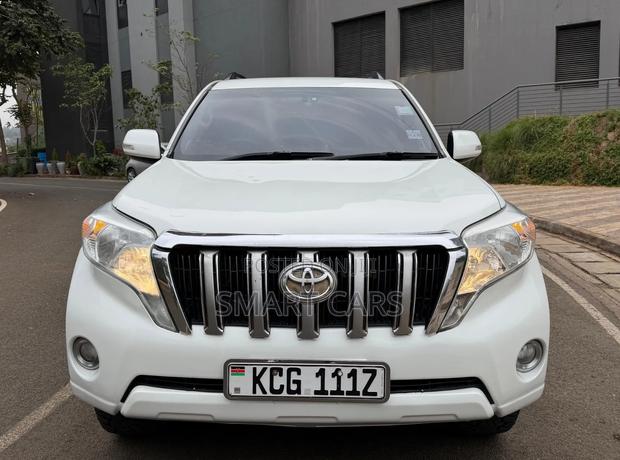 Toyota Land Cruiser Prado 2010 White