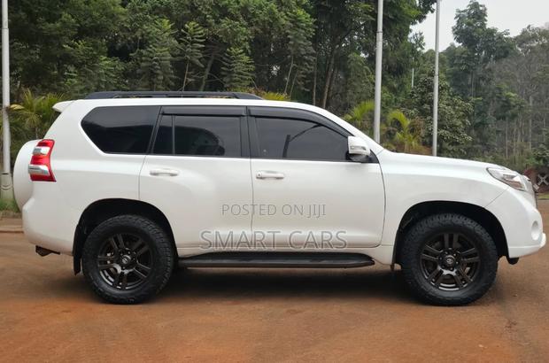 Toyota Land Cruiser Prado 2010 White