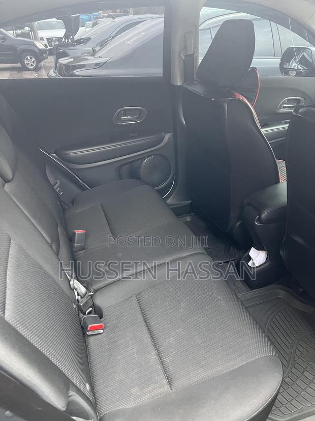 Honda Vezel 1.5 2WD 2015 Silver
