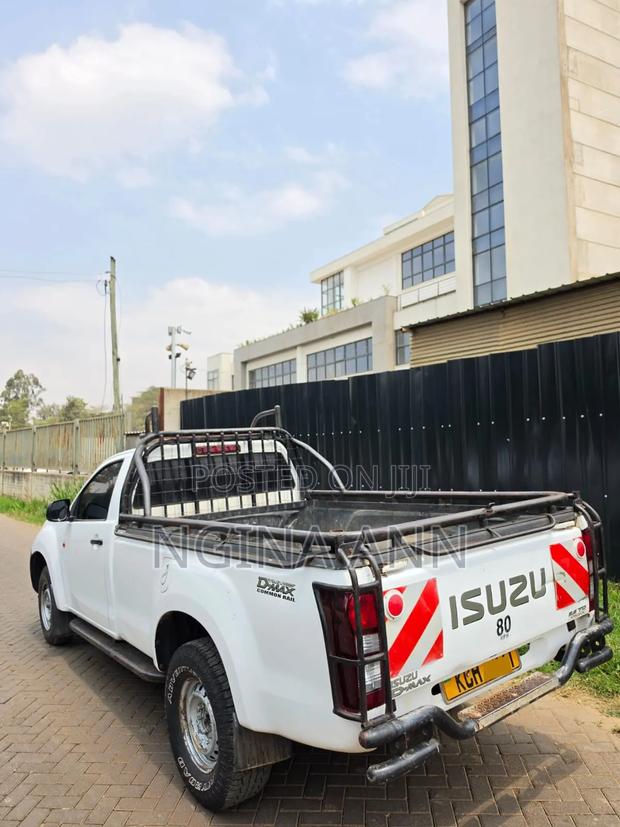 Isuzu D-MAX 2016 White