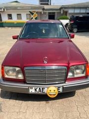 Mercedes-Benz E200 1988 Red for sale