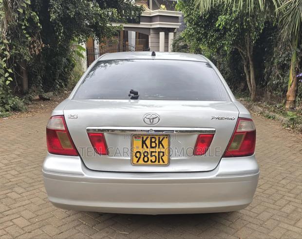 Toyota Premio 2002 Silver