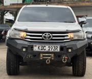 Toyota Hilux 2017 White for sale