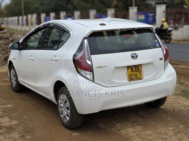 Toyota Aqua 2018 White