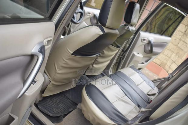 Toyota RAV4 Automatic 2000 Gold
