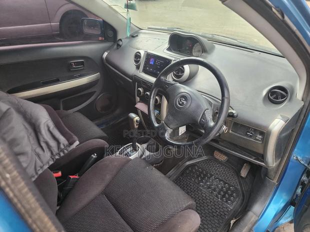 Toyota IST 2002 Blue