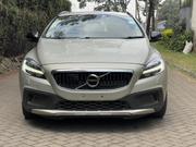 Volvo V40 2017 Gold for sale