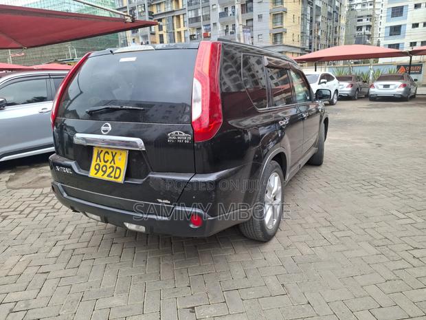 Nissan X-Trail 2012 Black