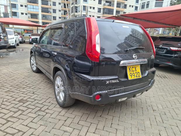 Nissan X-Trail 2012 Black