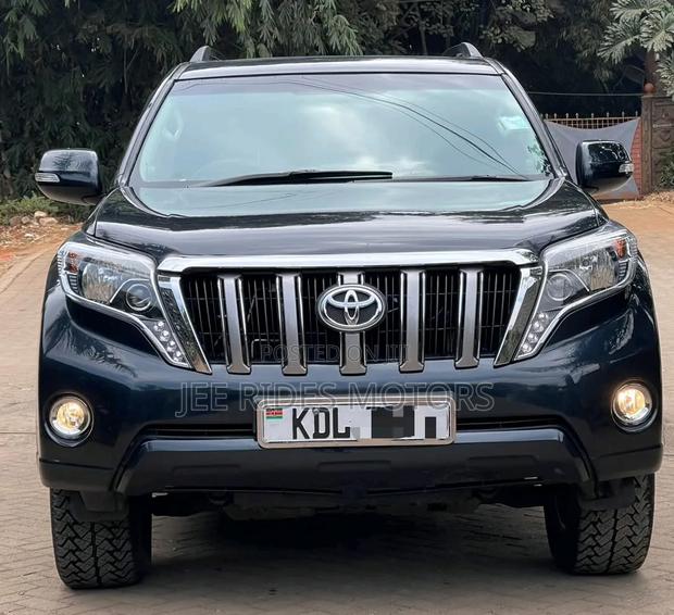Toyota Land Cruiser Prado 2010 Blue