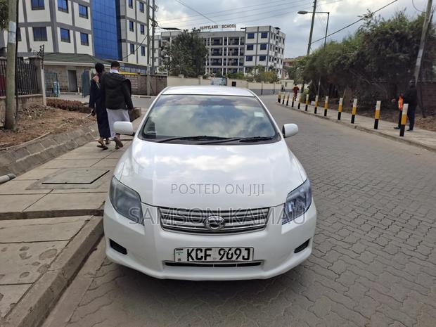 Toyota Axio 2009 White