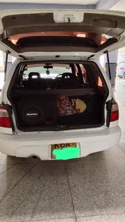 Subaru Forester 2005 White for sale