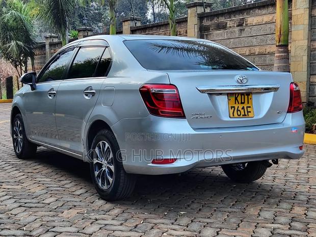 Toyota Axio 2018 Silver