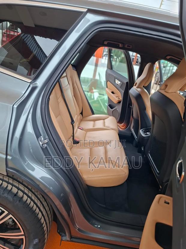 Volvo XC60 2019 Silver