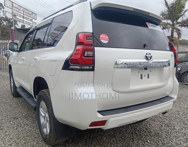 Toyota Land Cruiser Prado 2019 White