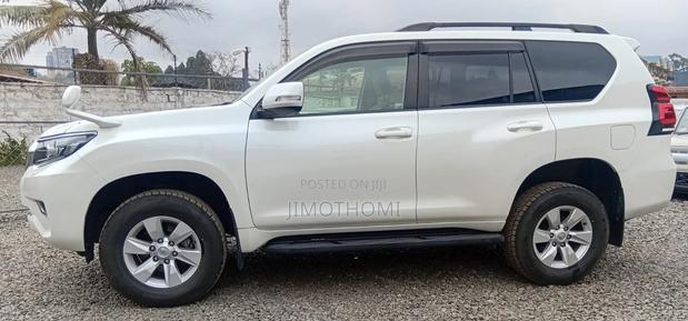 Toyota Land Cruiser Prado 2019 White