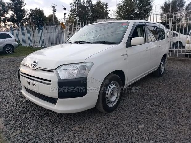 Toyota Succeed 2019 White