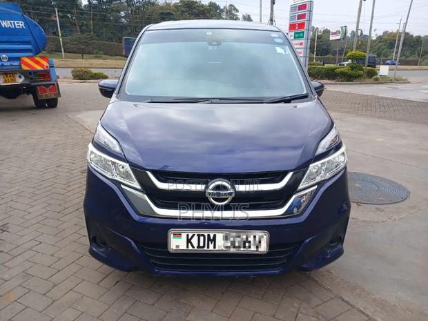 Nissan Serena 2017 Blue