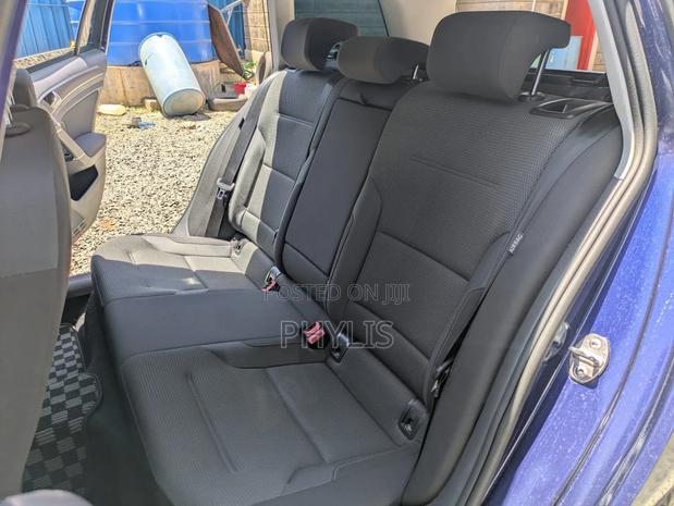 Volkswagen Golf 2017 Blue