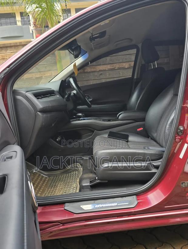 Honda Vezel 2015 Maroon