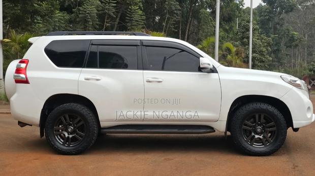 Toyota Land Cruiser Prado 2010 White