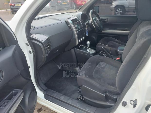 Nissan X-Trail 2011 Pearl
