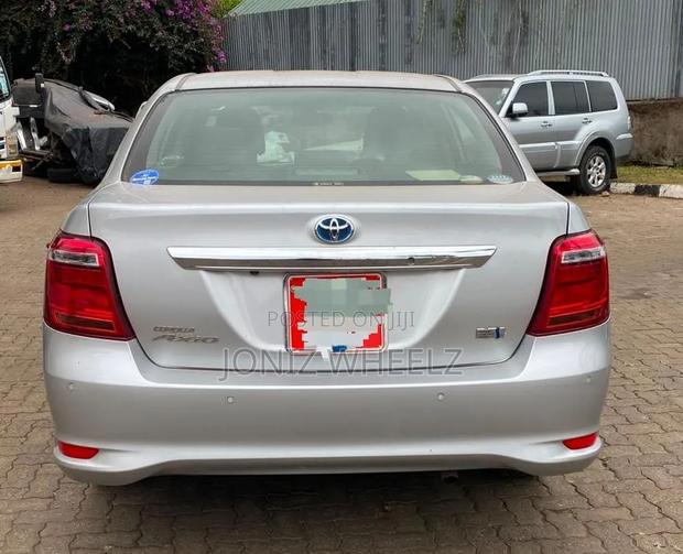 Toyota Axio 2019 Silver