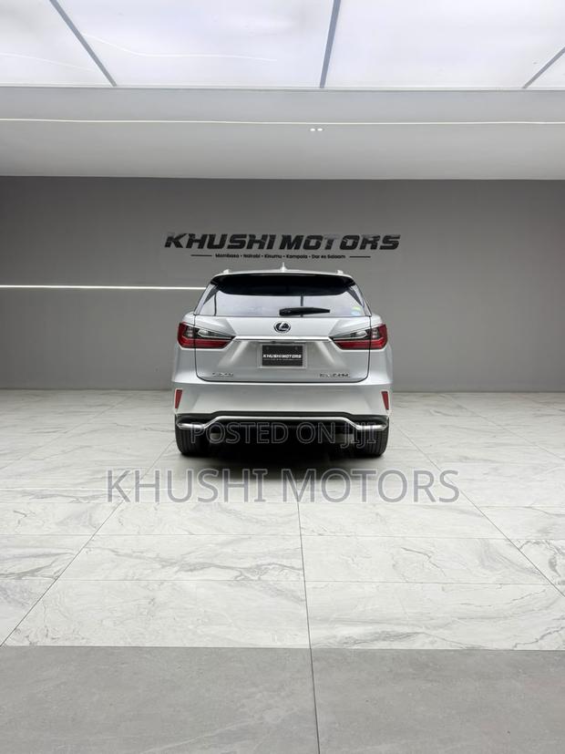 Lexus RX 2019