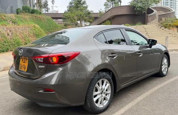 Mazda Axela 2018 Gray