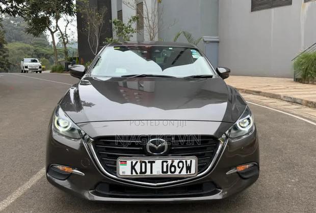 Mazda Axela 2018 Gray