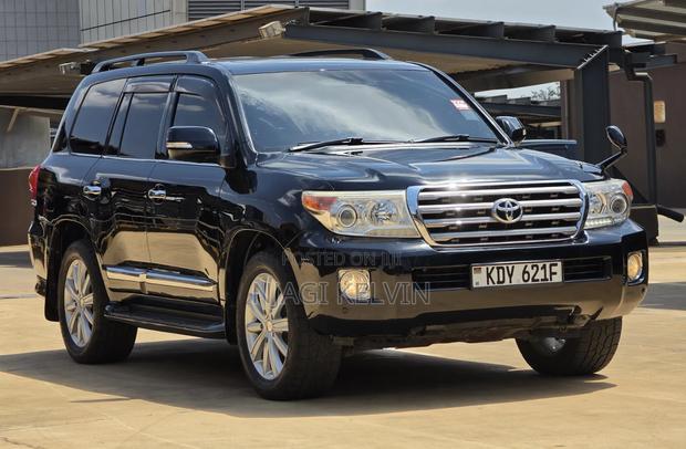 Toyota Land Cruiser 4.6 V8 ZX 2012 Black