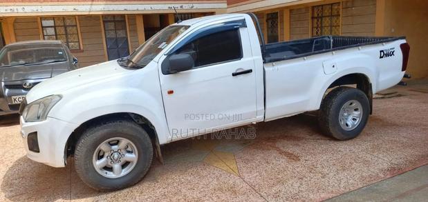 Isuzu D-MAX 2017 White