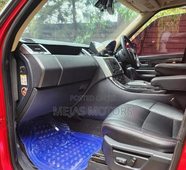 Land Rover Range Rover 2008 Red