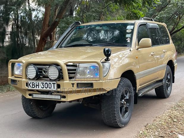 Toyota Land Cruiser 2003 Gold