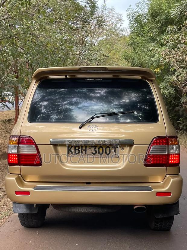 Toyota Land Cruiser 2003 Gold