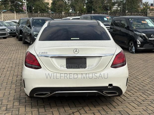 Mercedes-Benz C200 2019 White
