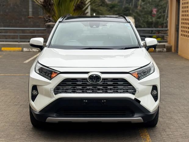 Toyota RAV4 2020 White