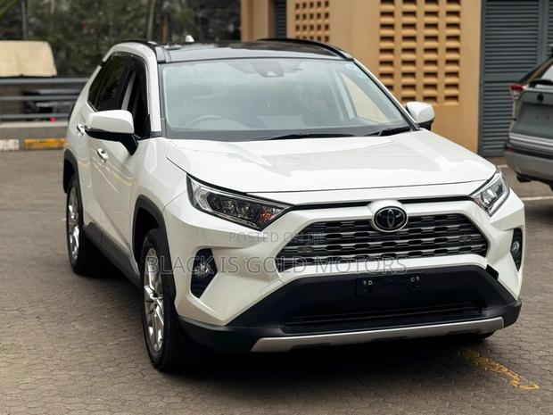 Toyota RAV4 2020 White