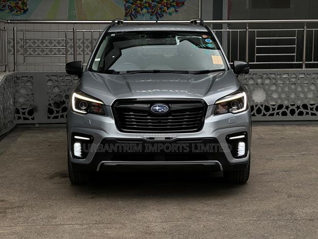 Subaru Forester 2021 Silver