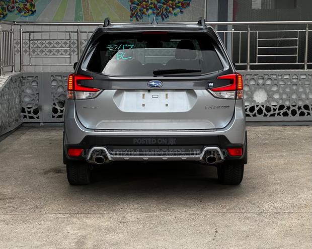 Subaru Forester 2021 Silver