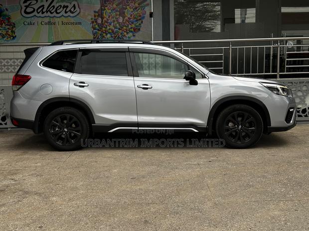Subaru Forester 2021 Silver