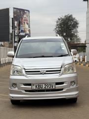 Toyota Noah 2.0 FWD (8 Seater) 2006 Silver for sale