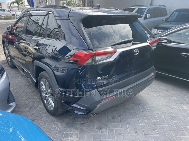 Toyota RAV4 Limited AWD 2020 Blue