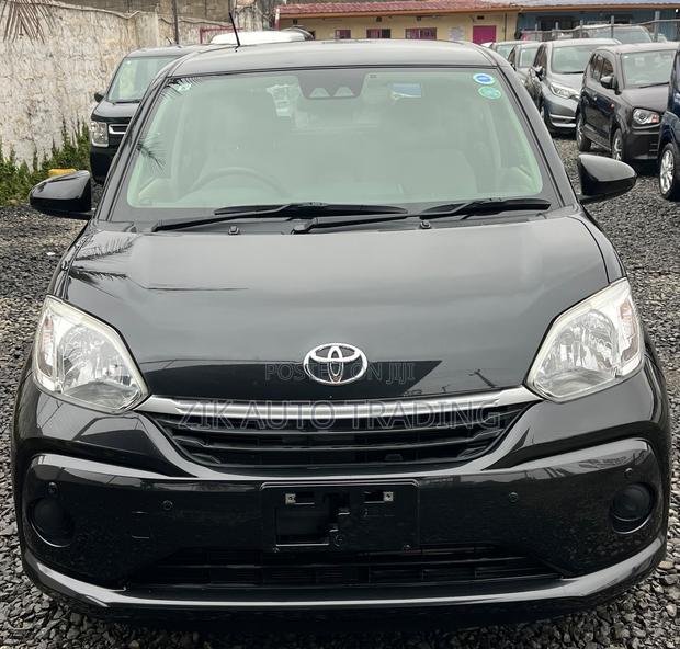 Toyota Passo 2019 Black