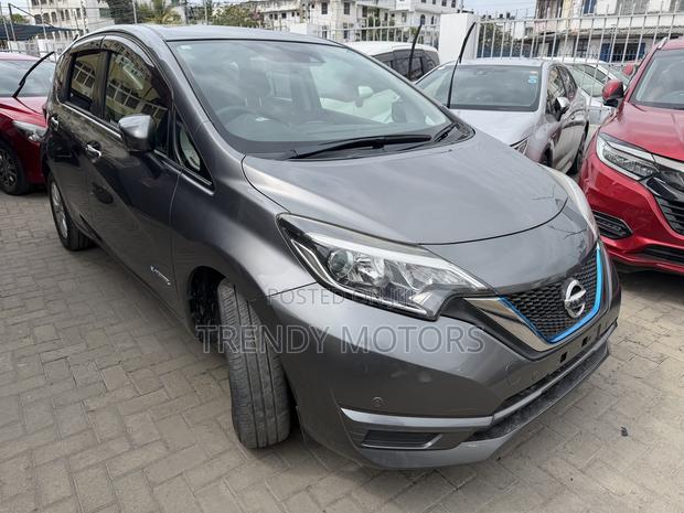 Nissan Note 2018 Gray