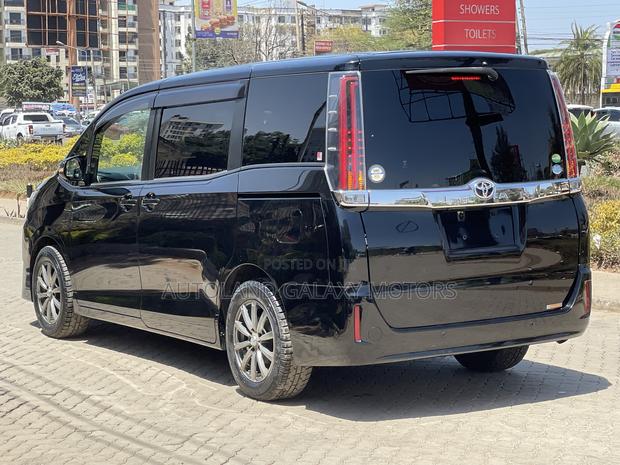 Toyota Noah 2019 Black